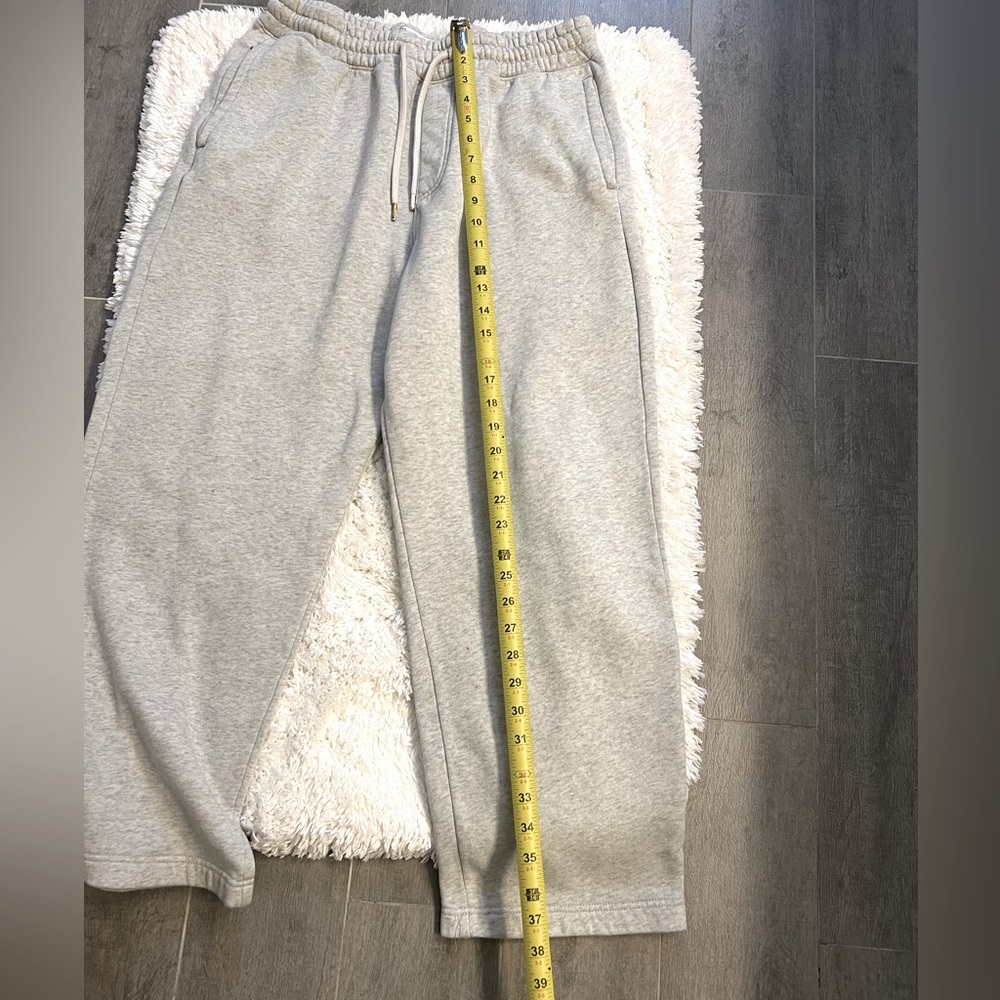 Hollister Light Gray Joggers - Picture 6 of 10